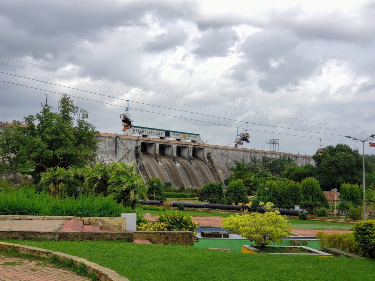 Les jardins et le barrage de Malampuzha