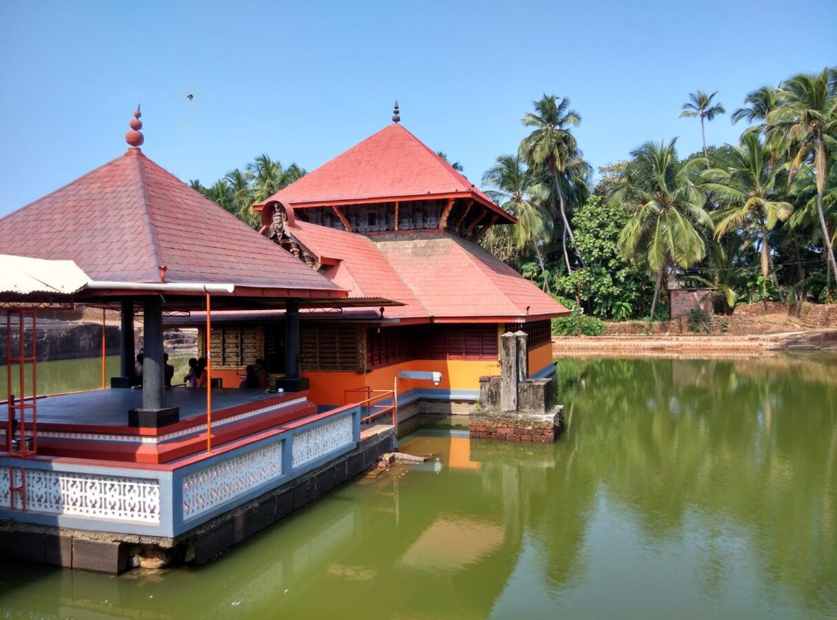Le Temple du lac Ananthapura