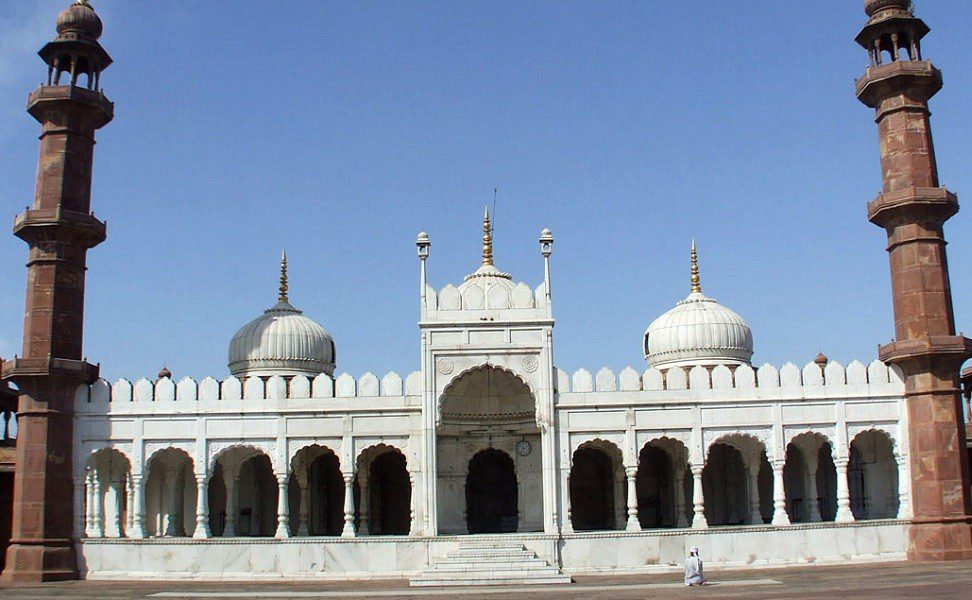 Le Moti Masjid