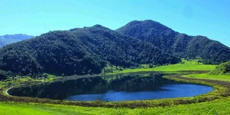 Le lac Palak Dil